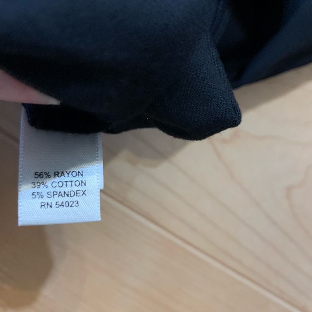 ✨HP✨ 🦋 3/$9 Banana Republic solid black pencil skirt with sailor buttons size 6 - Picture 9 of 10